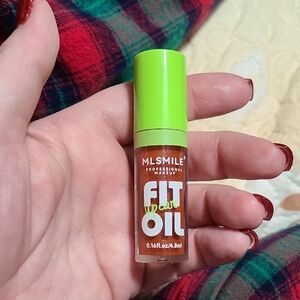 Fit Oil Lip Gloss - Brown Tint